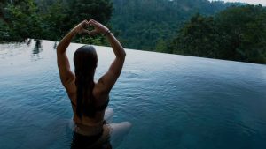 Mujer meditando